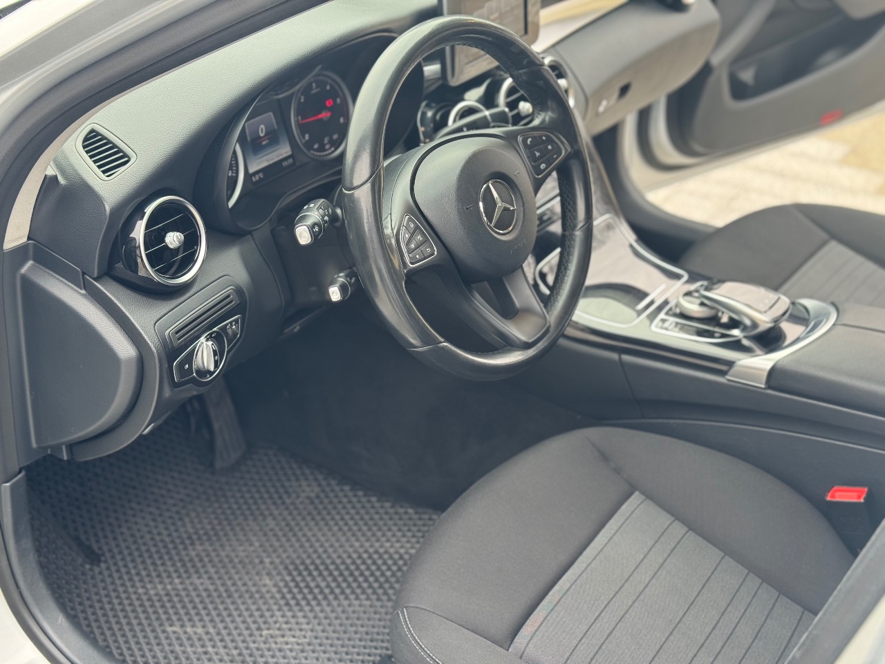 Mercedes-Benz C-Класс - фото 1