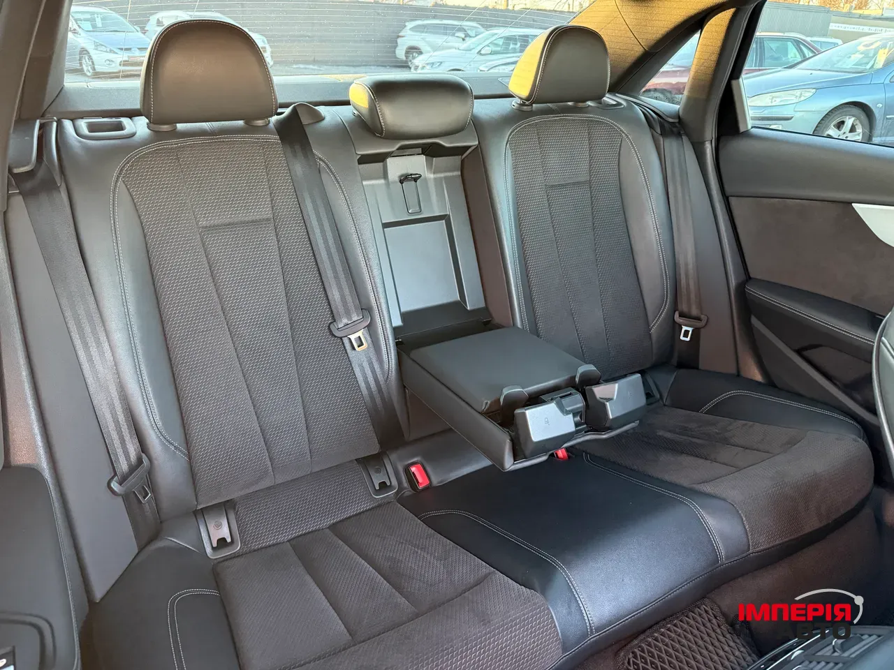 Audi A4 - фото 13