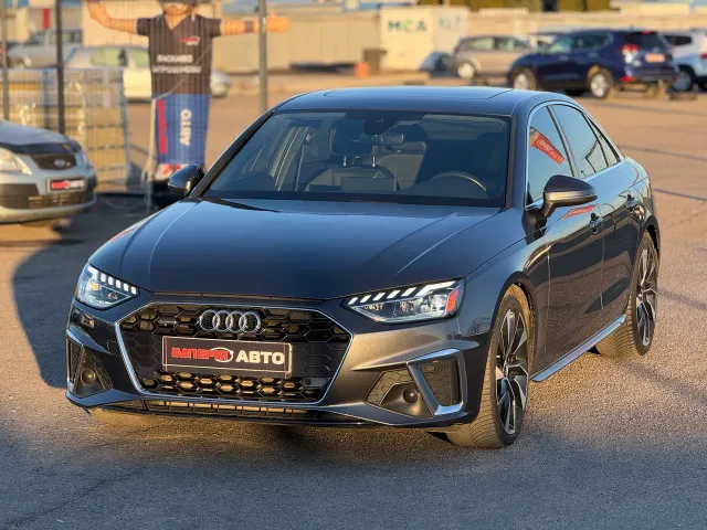 Audi A4 - фото 3