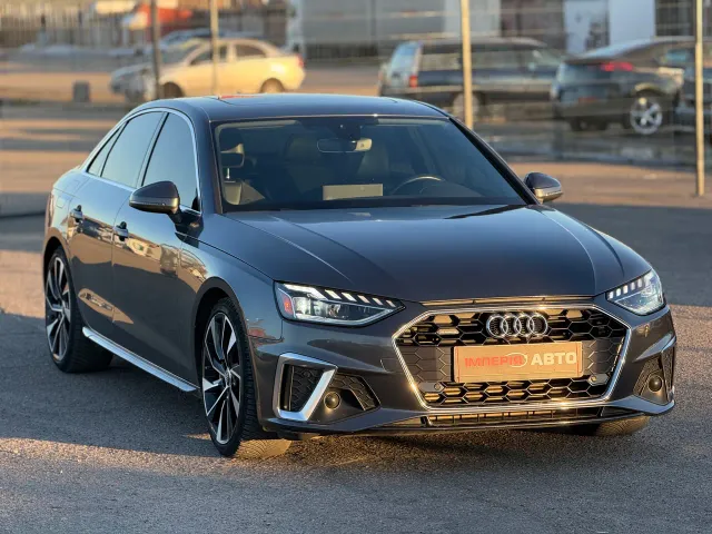 Audi A4 - фото 4