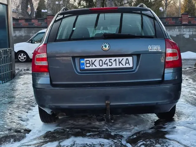 Skoda Octavia - фото 2