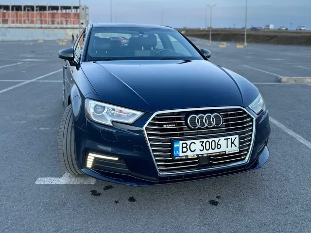 Audi A3 - фото 1