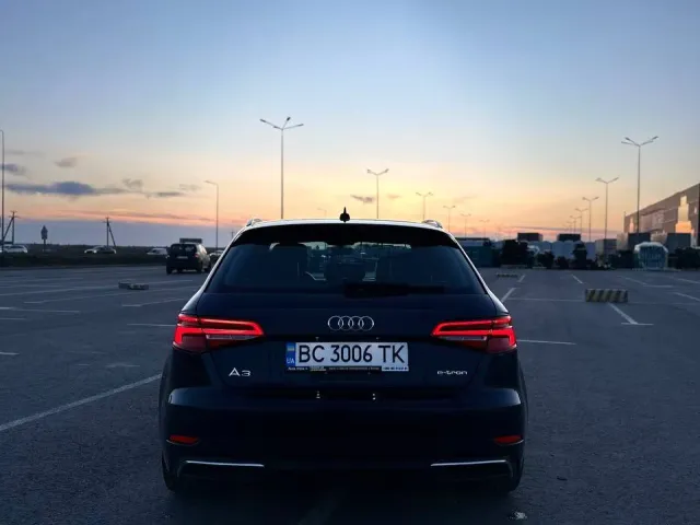 Audi A3 - фото 5