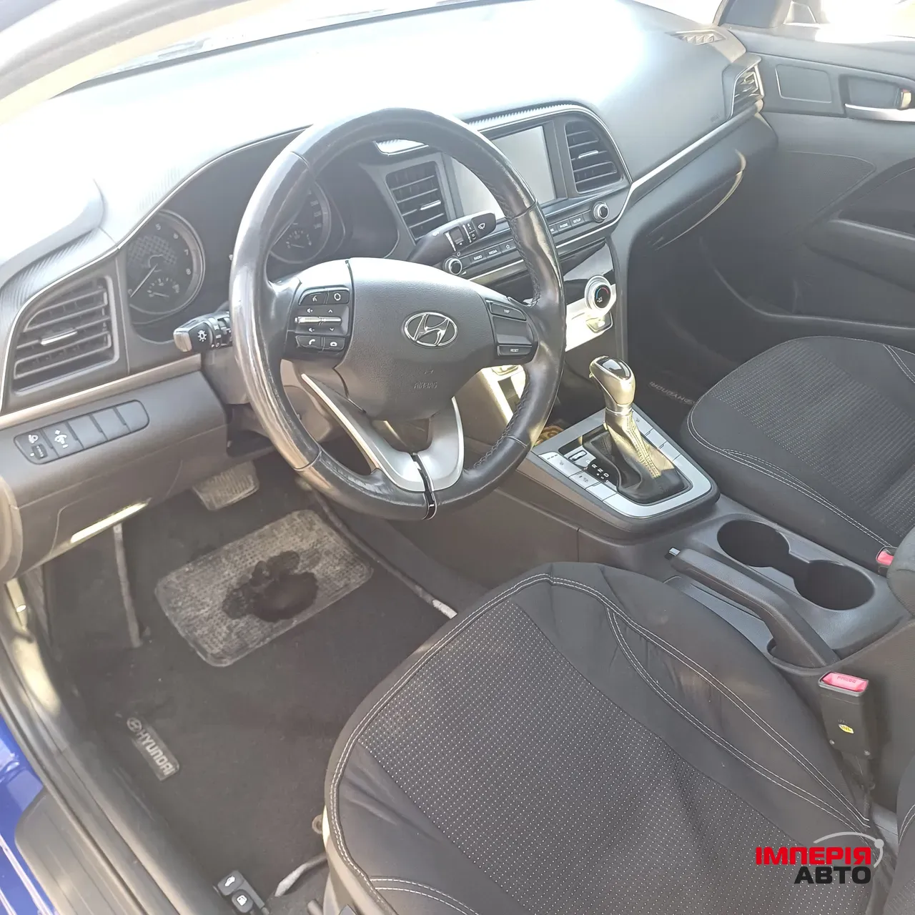 Hyundai Elantra - фото 5