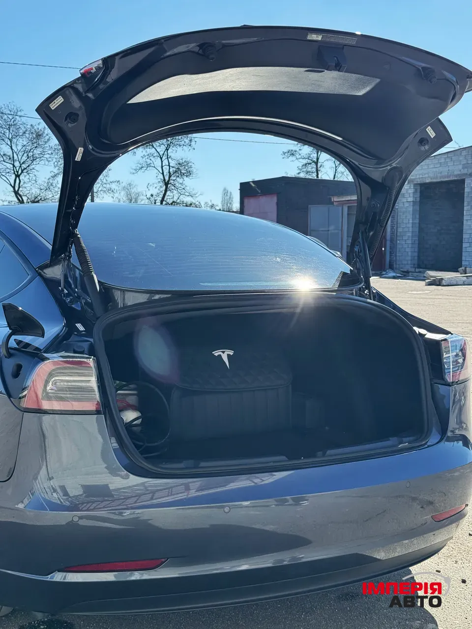 Tesla Model 3 - фото 9
