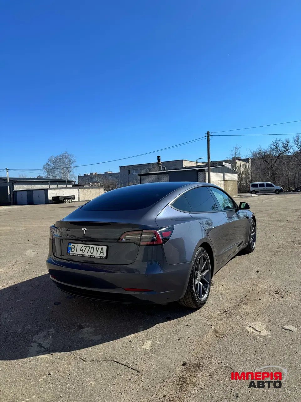 Tesla Model 3 - фото 3