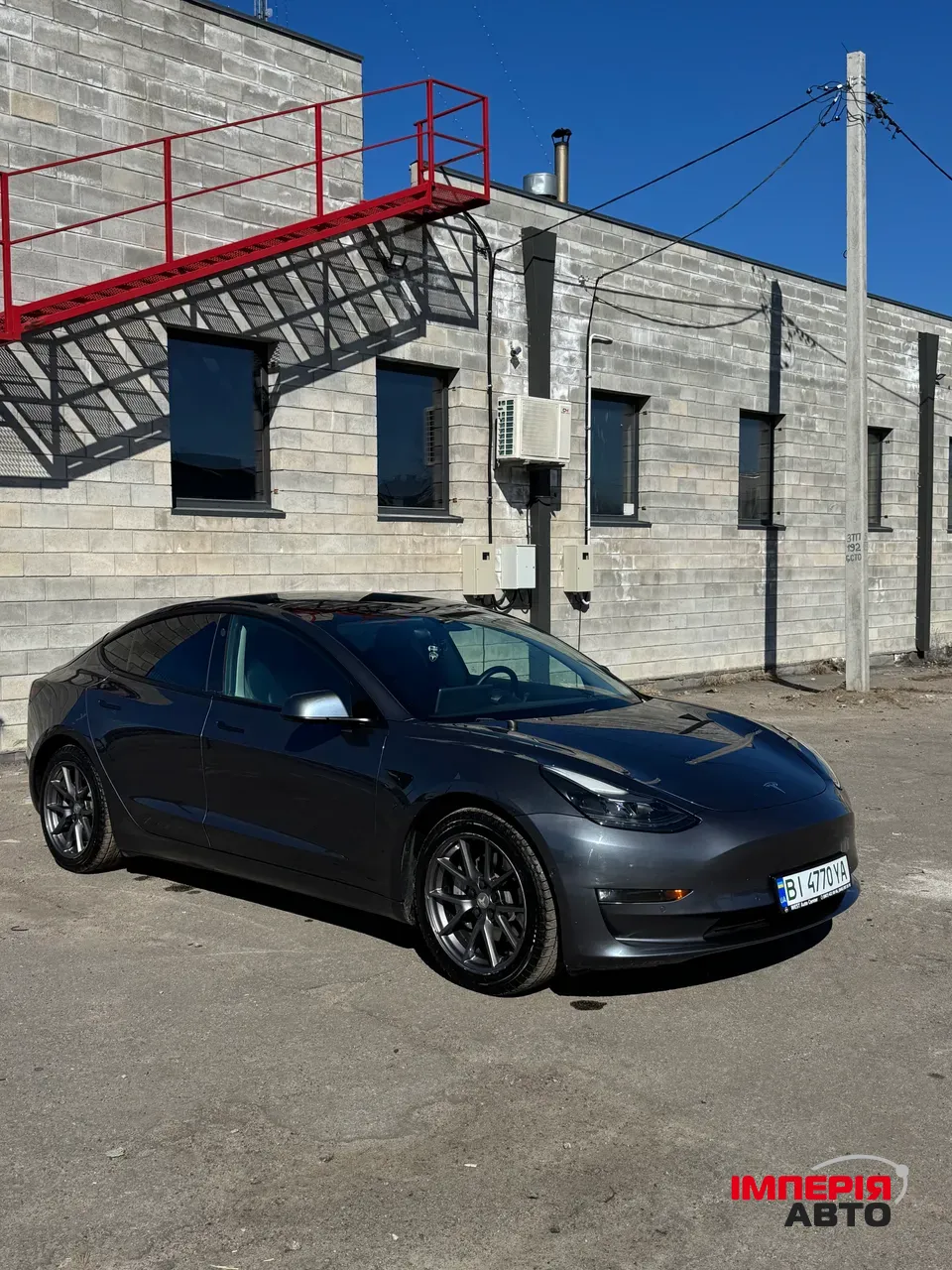 Tesla Model 3 - фото 19