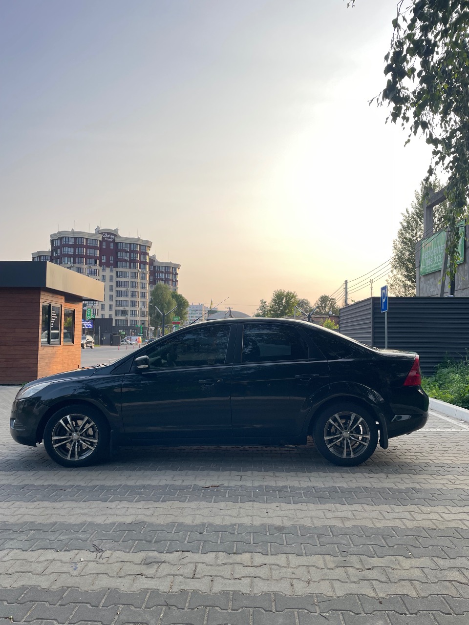 Ford Focus - фото 1