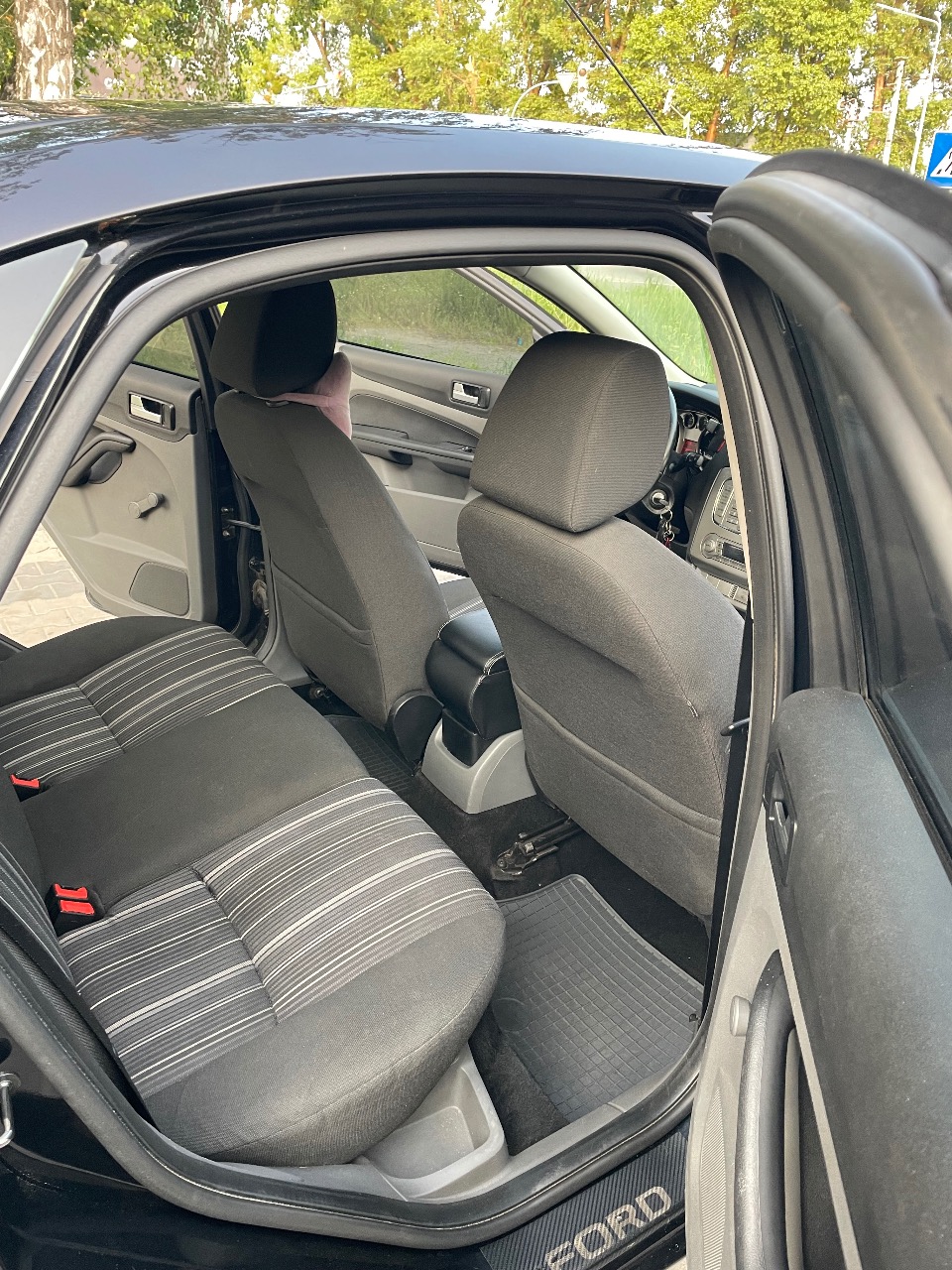 Ford Focus - фото 14