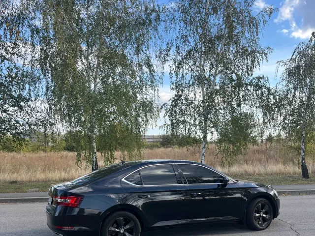 Skoda Superb - фото 4