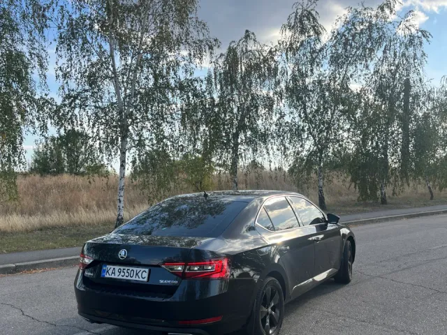 Skoda Superb - фото 5