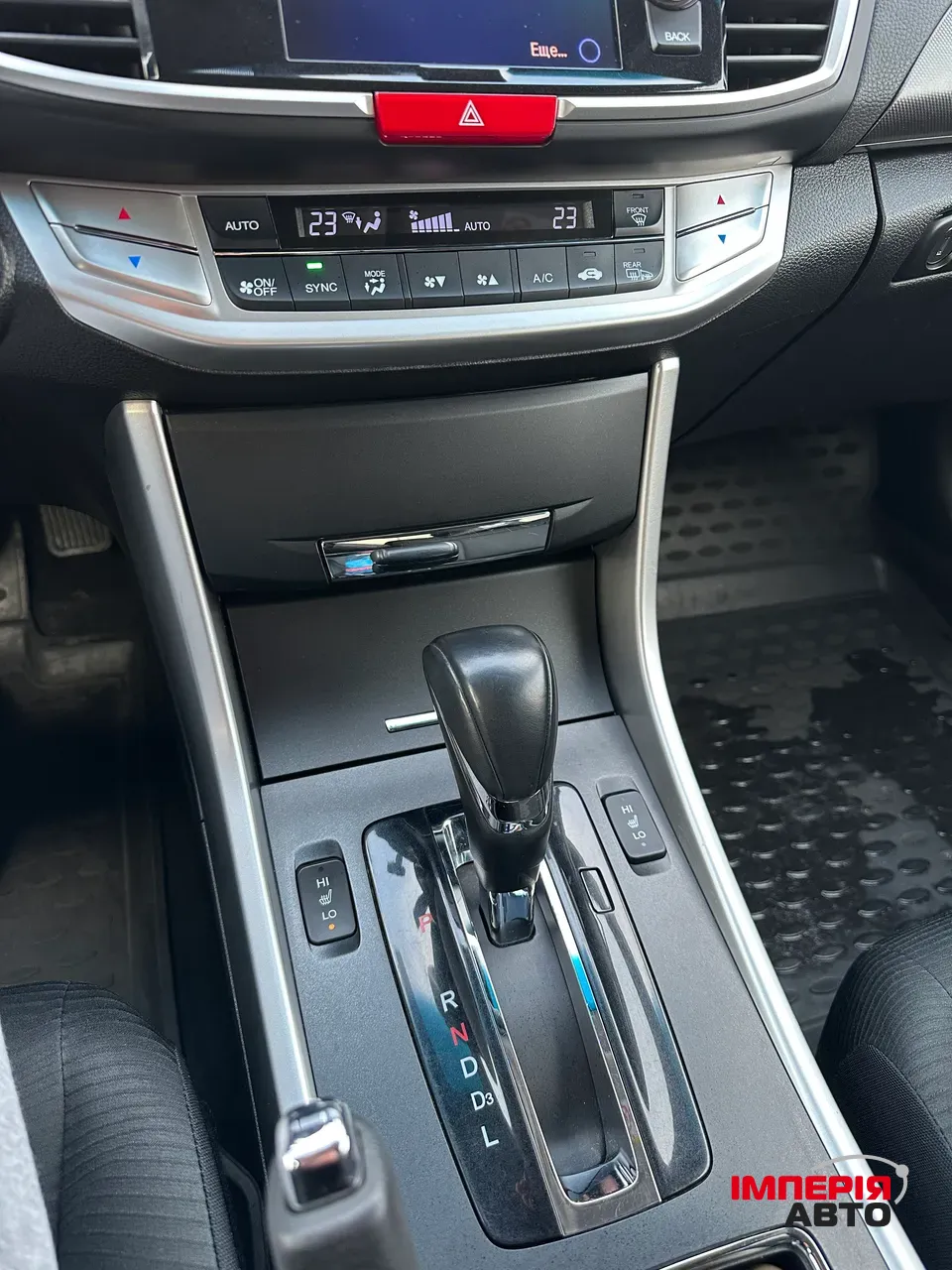 Honda Accord - фото 12