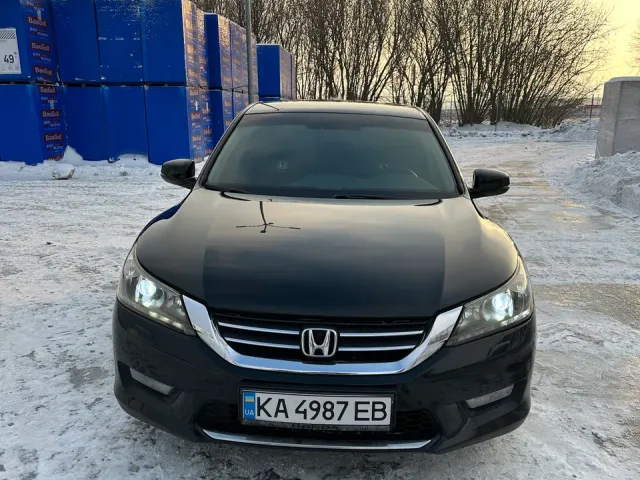 Honda Accord - фото 1