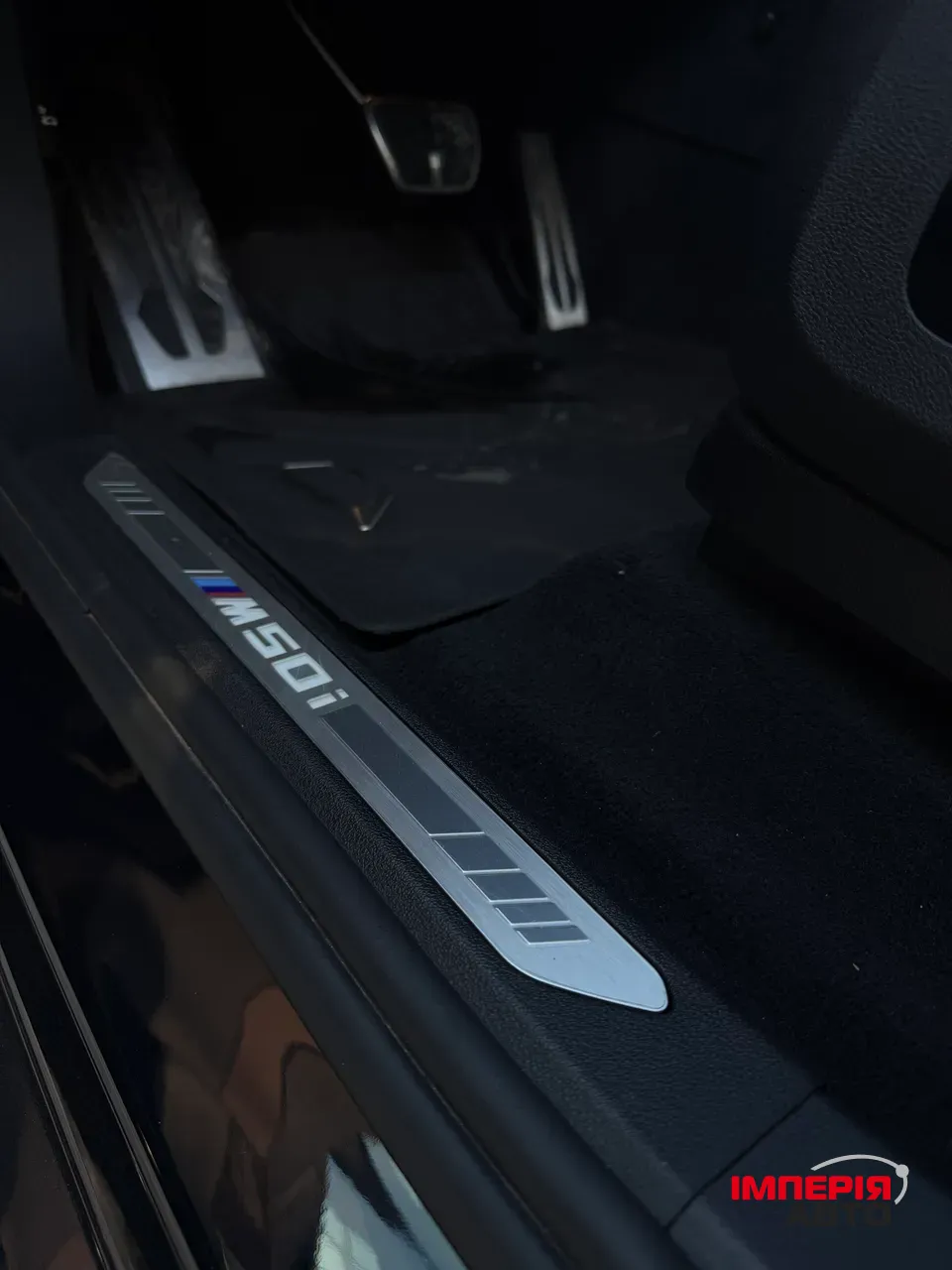 BMW X5 m50i - фото 31