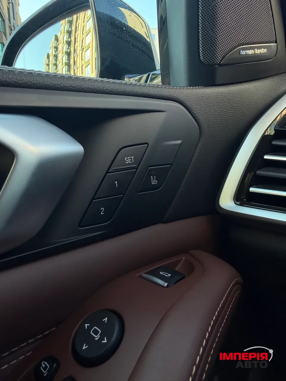 BMW X5 m50i - фото 25