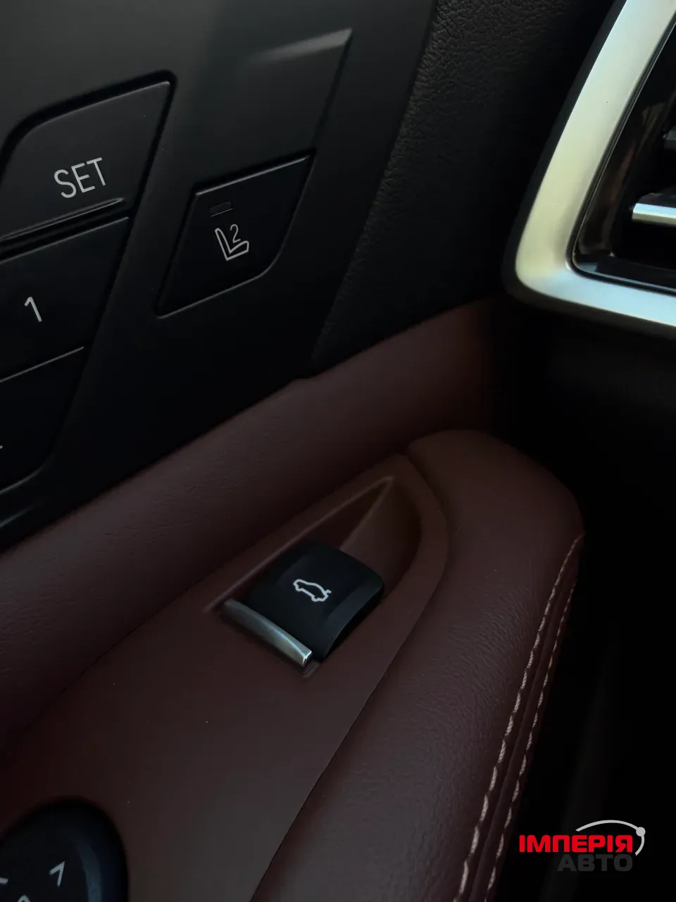 BMW X5 m50i - фото 23