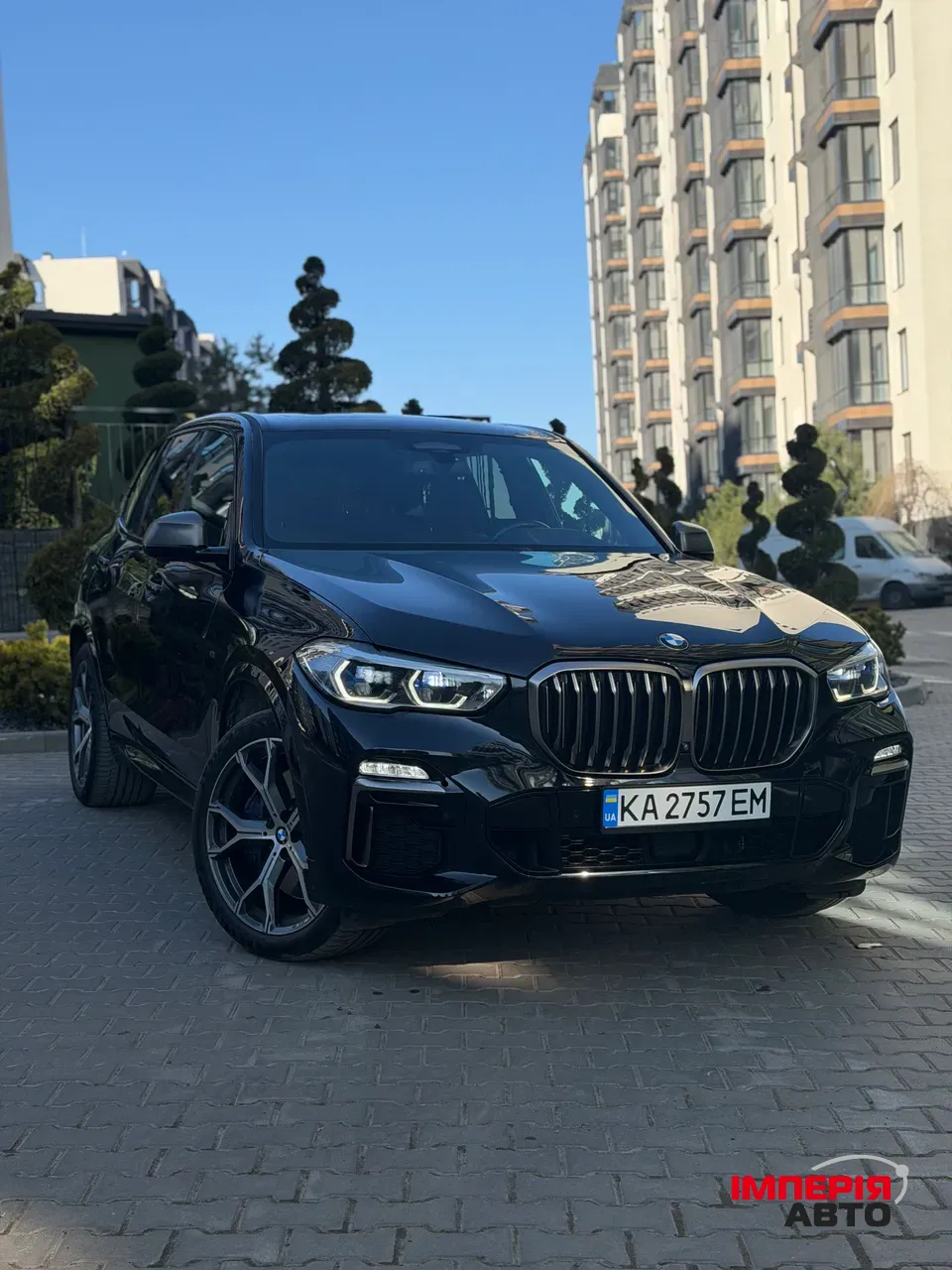 BMW X5 m50i - фото 1