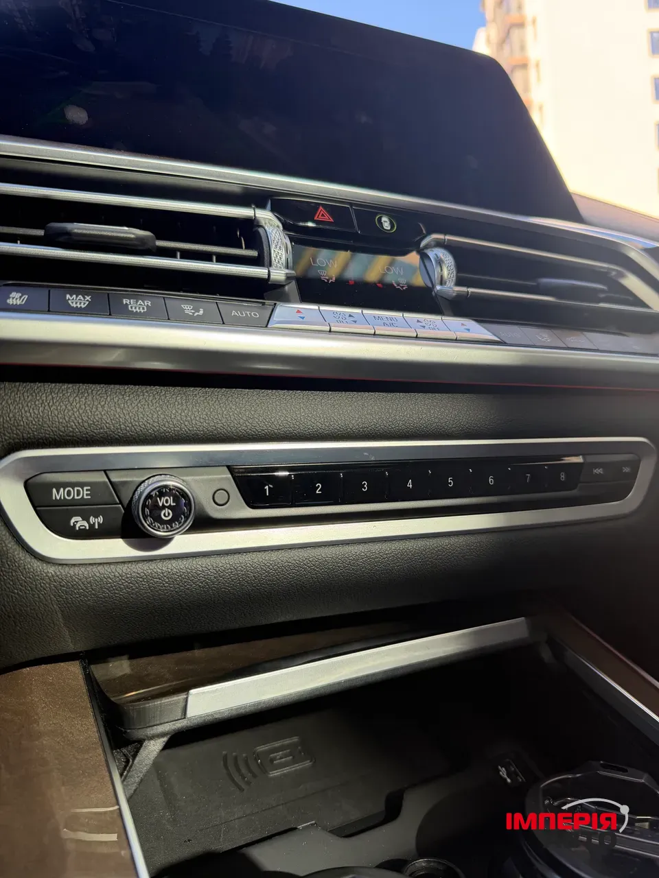 BMW X5 m50i - фото 15