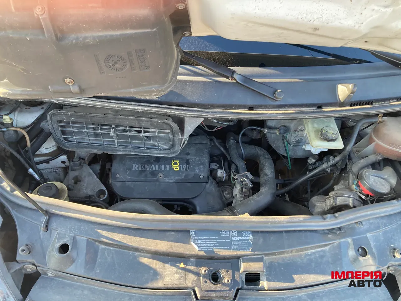 Renault Trafic - фото 10