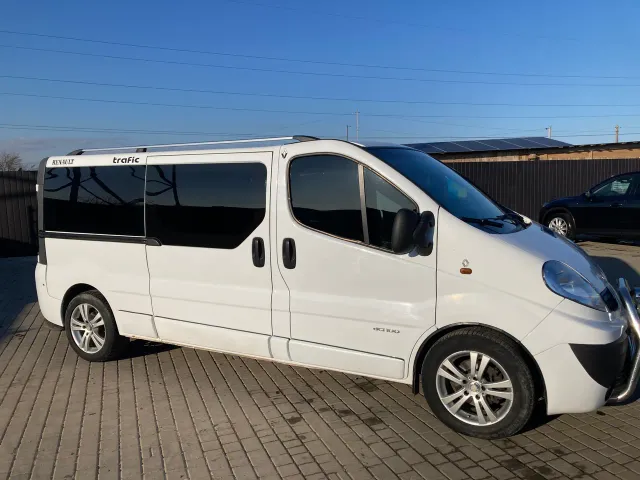 Renault Trafic - фото 3