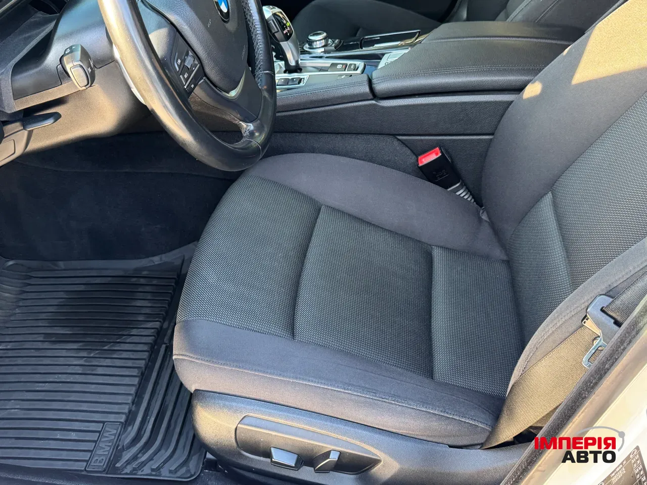 BMW 5 серії - фото 8