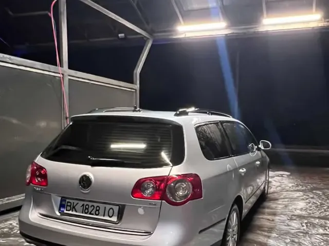 Volkswagen Passat - фото 2