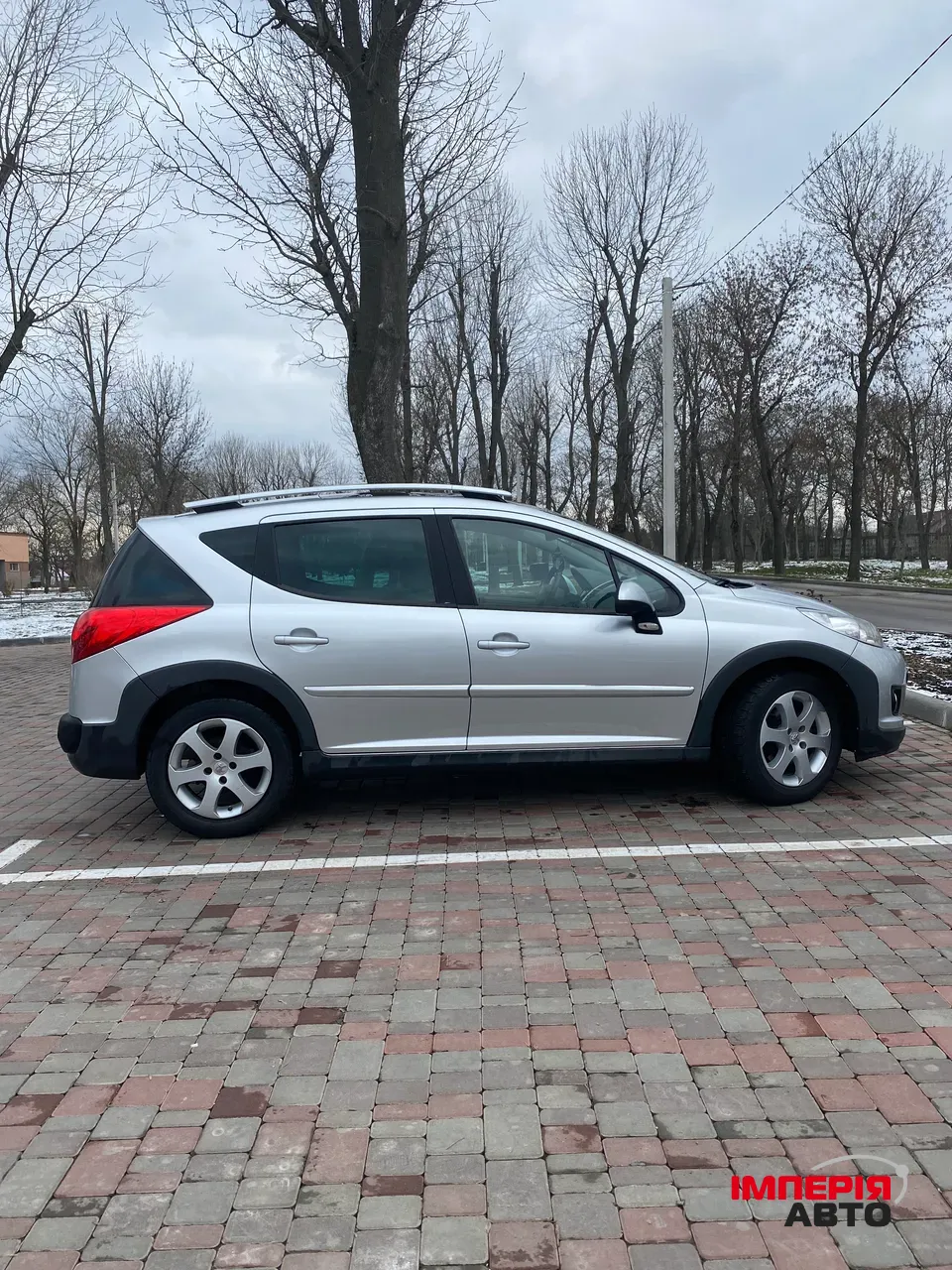 Peugeot 207 - фото 4