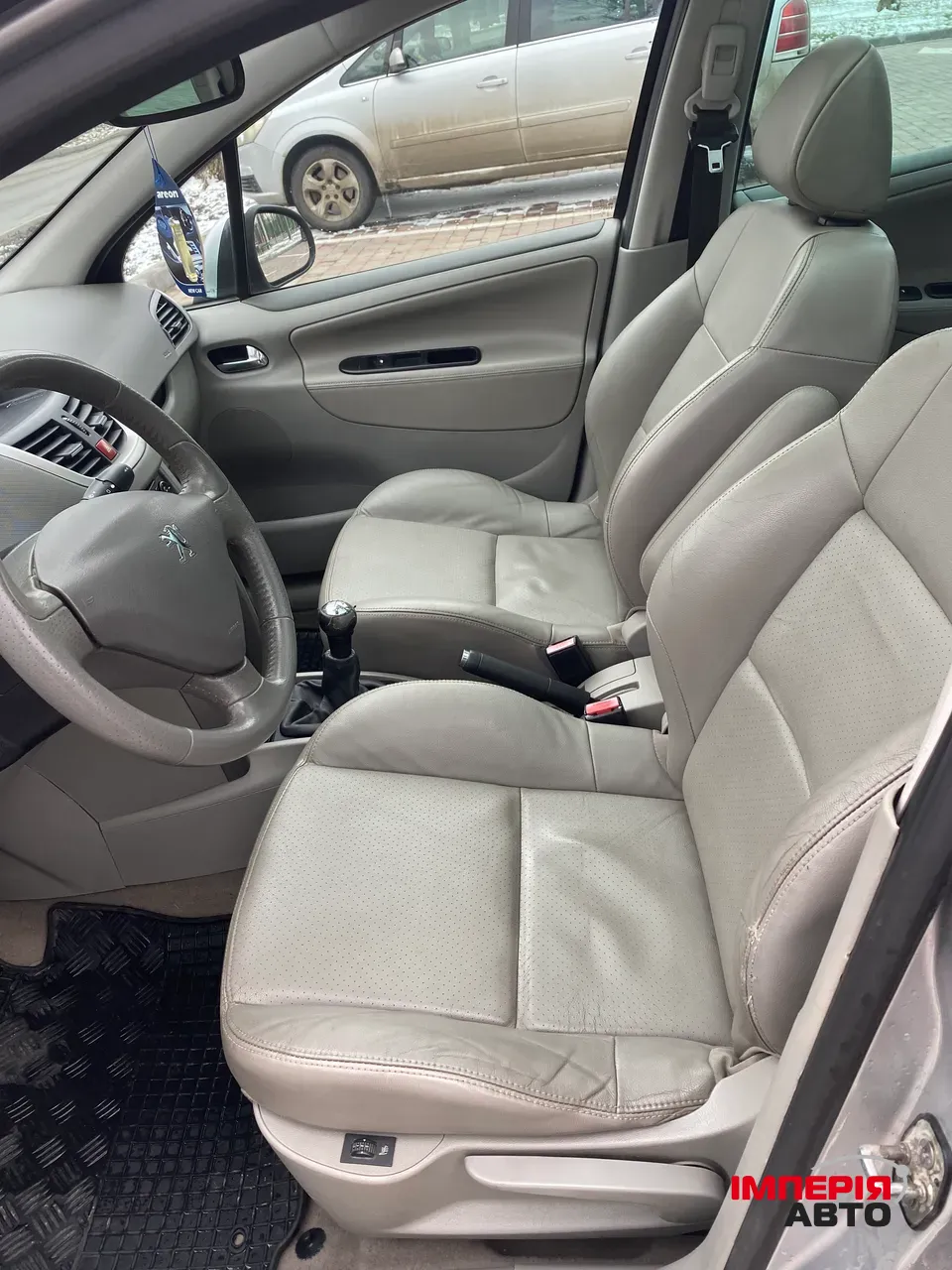 Peugeot 207 - фото 8