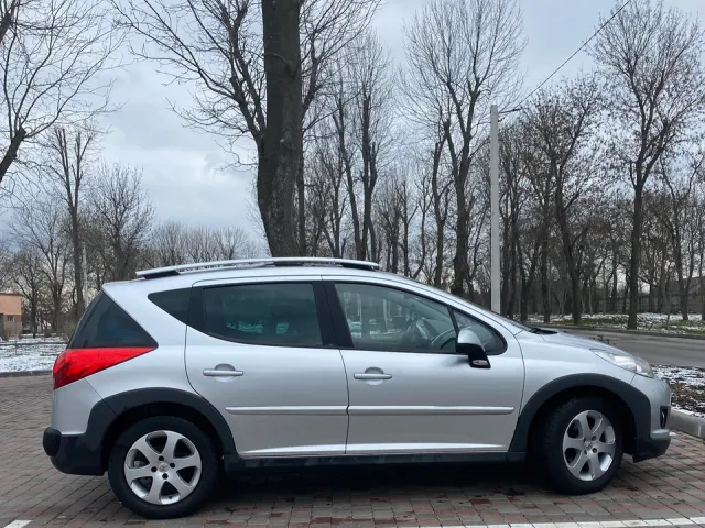 Peugeot 207 - фото 4