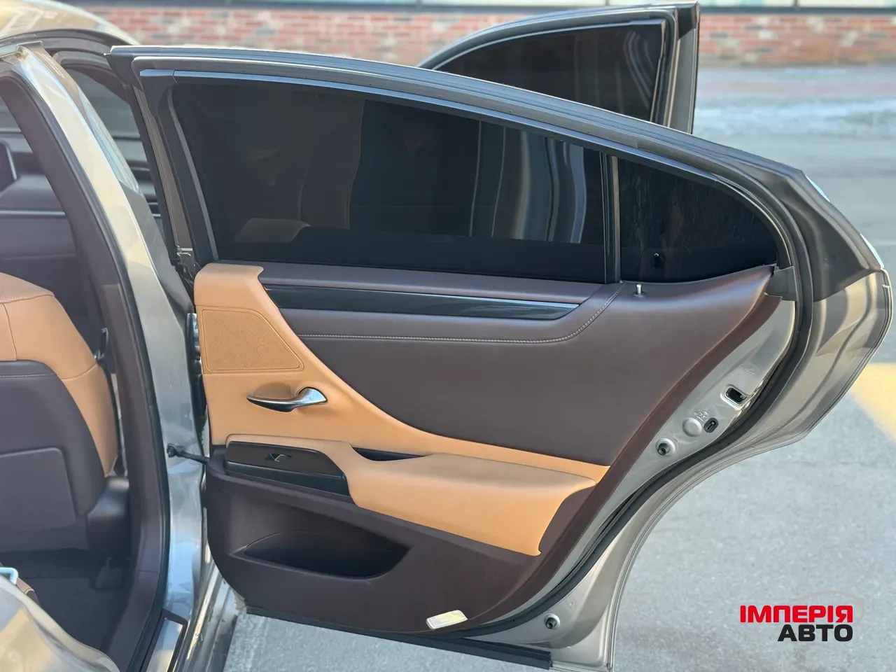 Lexus ES - фото 20