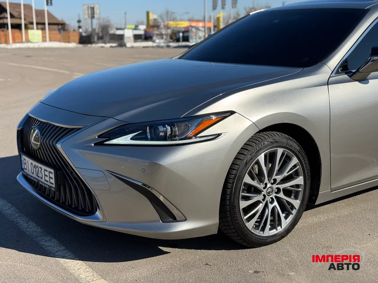 Lexus ES - фото 10