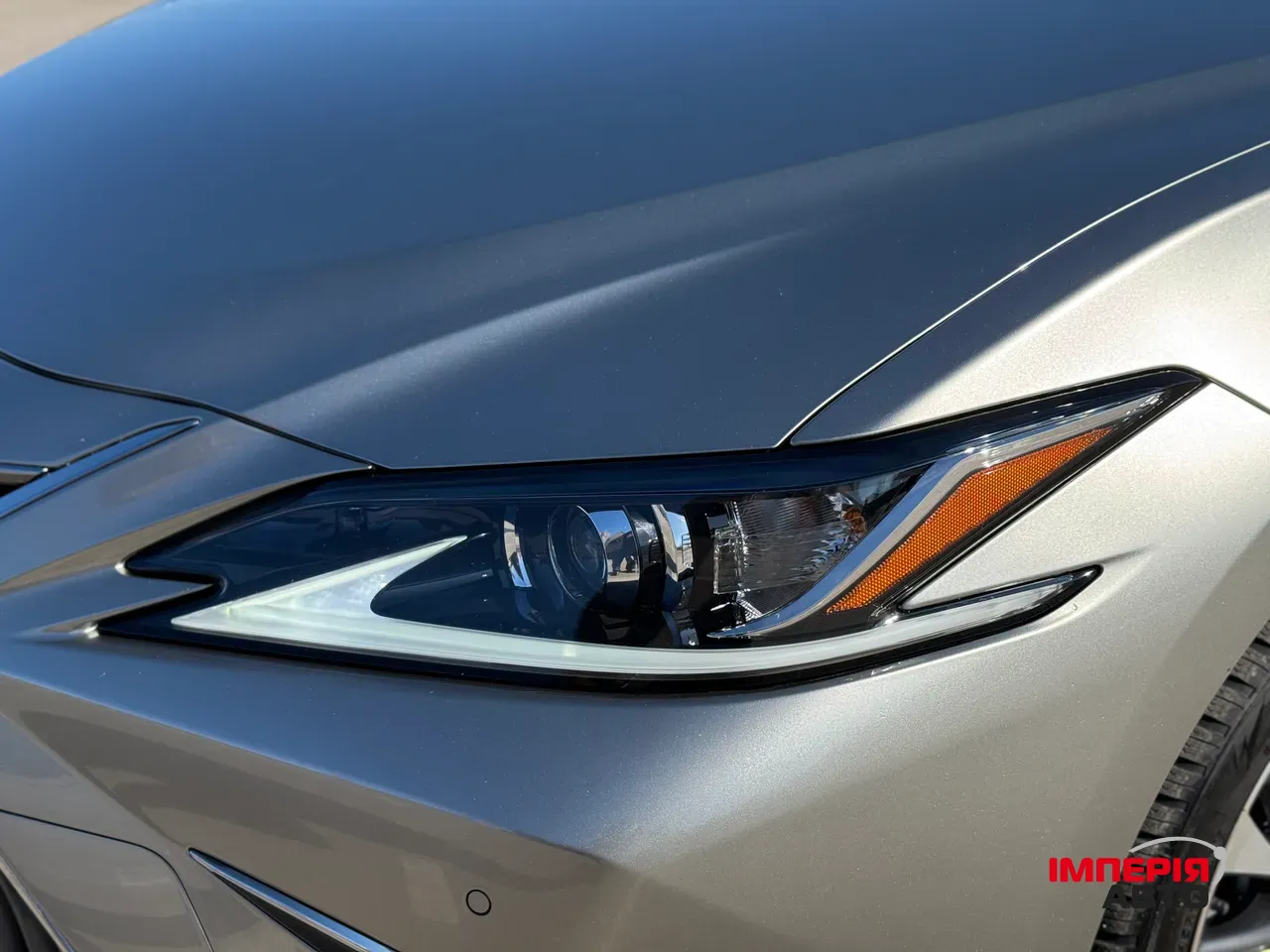 Lexus ES - фото 15