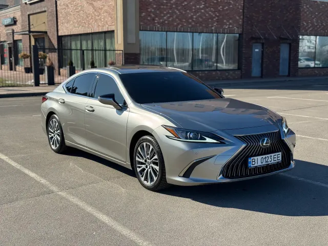 Lexus ES - фото 3