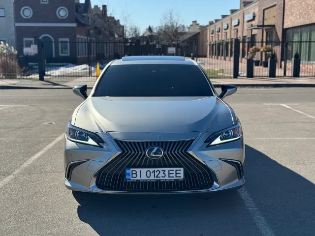 Lexus ES - фото 2