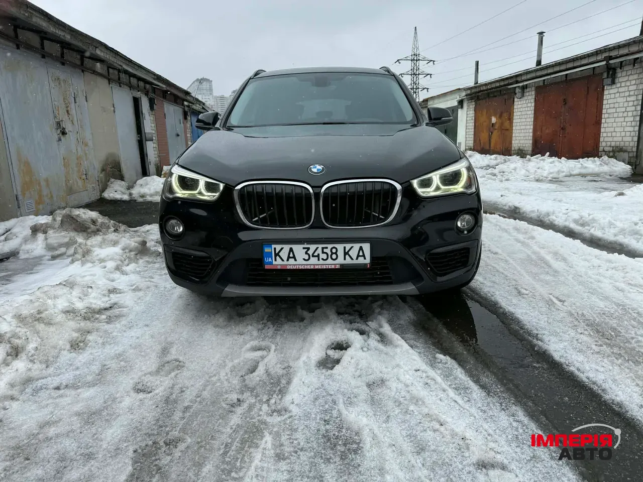 BMW X1 - фото 1