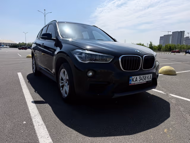 BMW X1 - фото 5