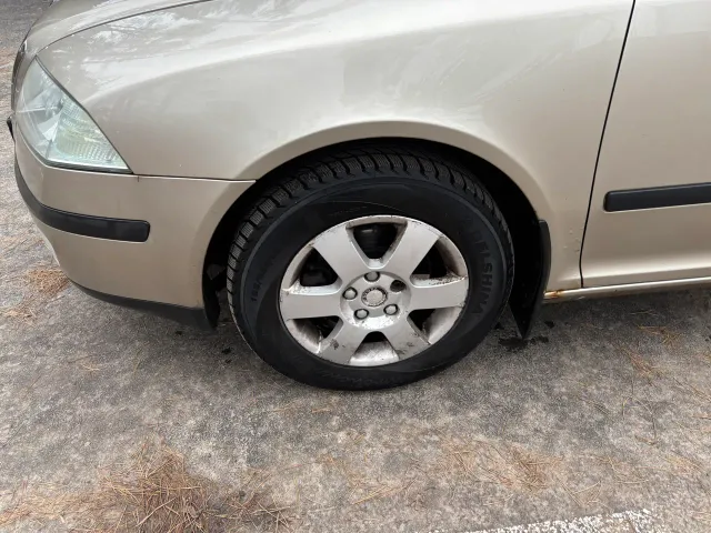 Skoda Octavia - фото 3