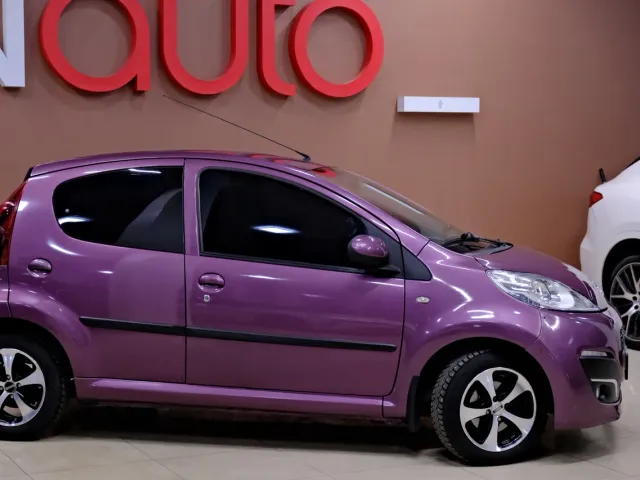 Peugeot 107 - фото 4