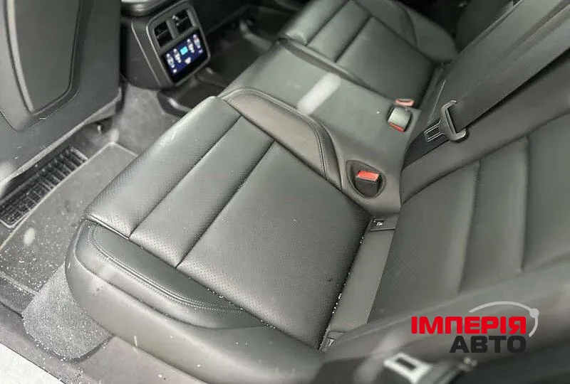 Porsche Taycan - фото 8