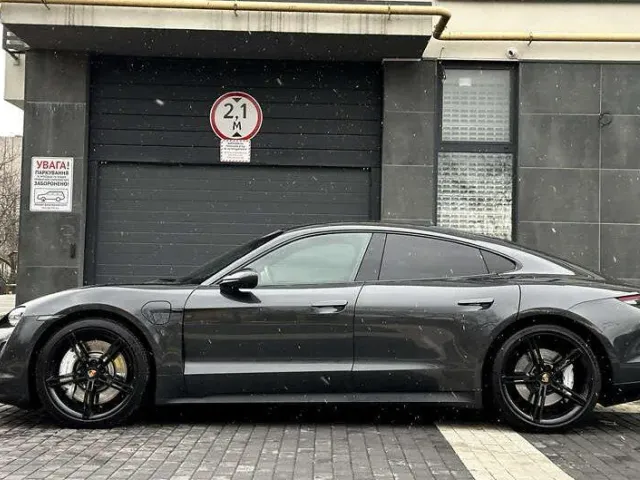 Porsche Taycan - фото 4