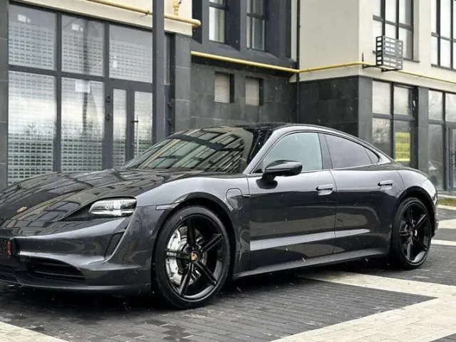 Porsche Taycan - фото 3