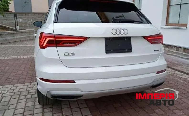 Audi Q3 - фото 6