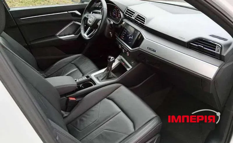 Audi Q3 - фото 9