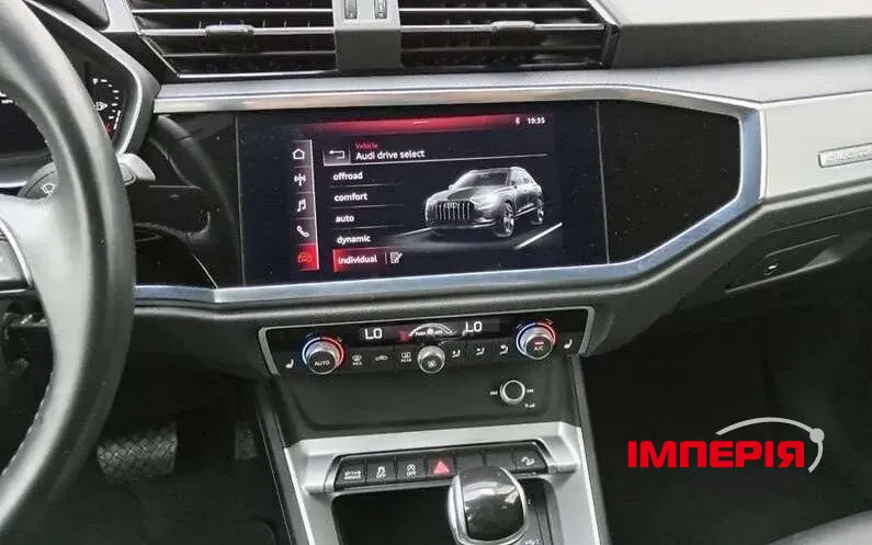 Audi Q3 - фото 10