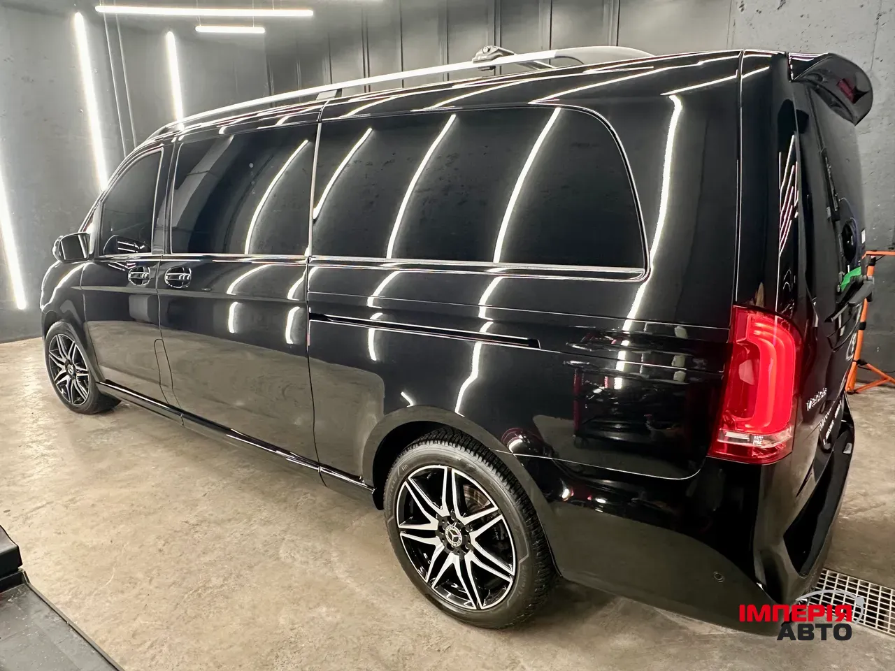Mercedes-Benz V-Класс - фото 4