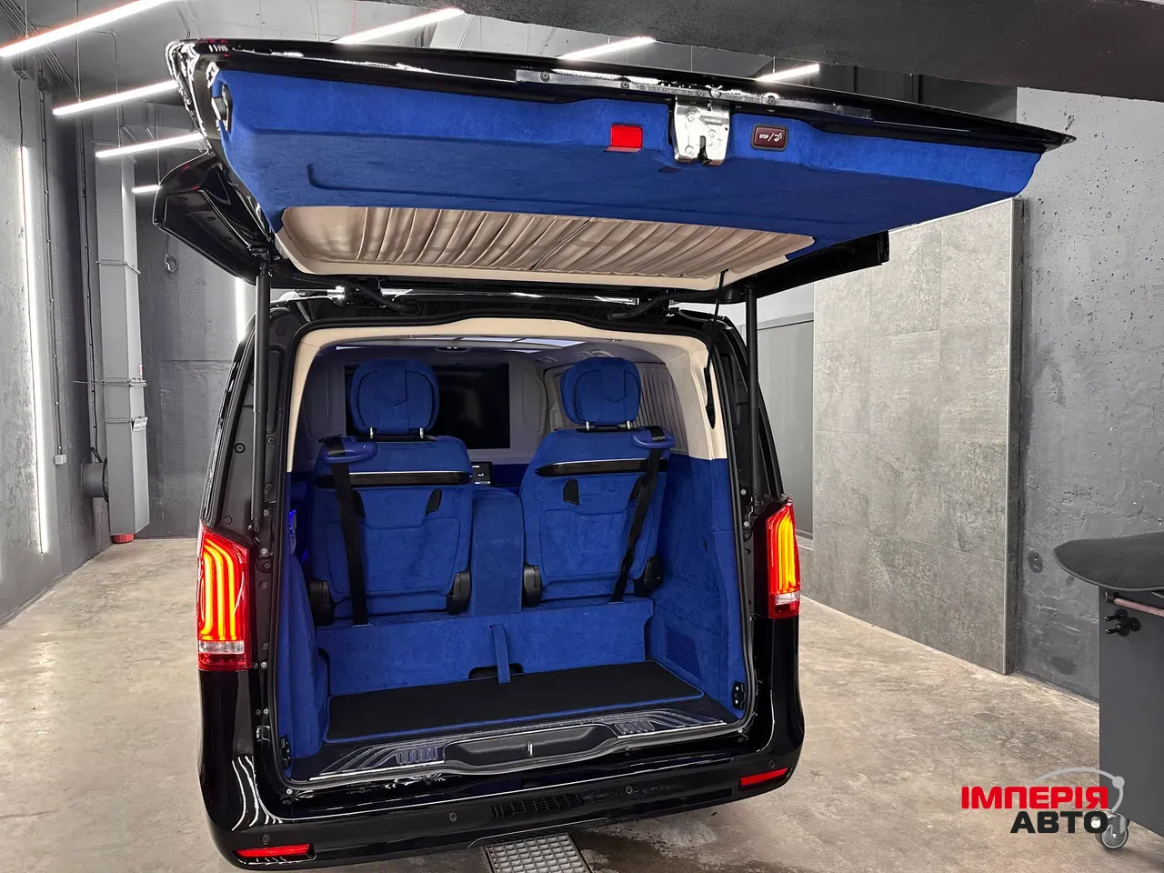 Mercedes-Benz V-Класс - фото 16