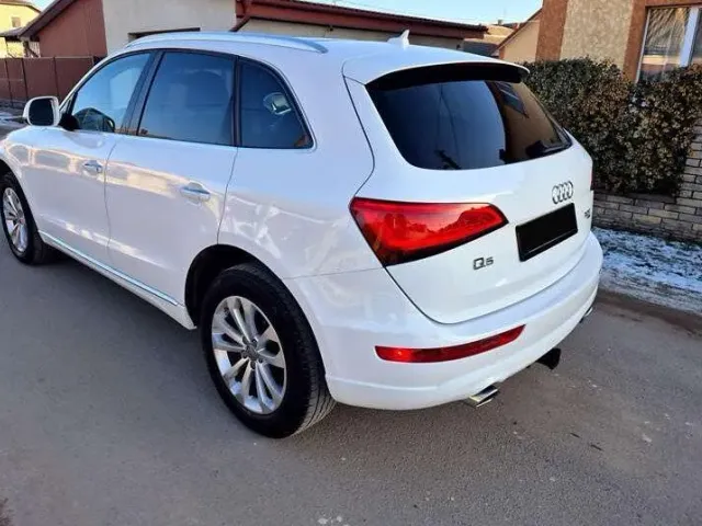 Audi Q5 - фото 5