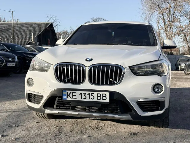 BMW X1 - фото 2