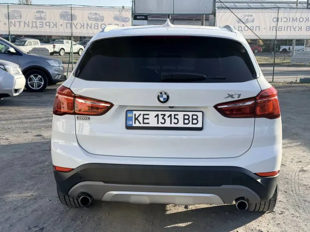 BMW X1 - фото 5