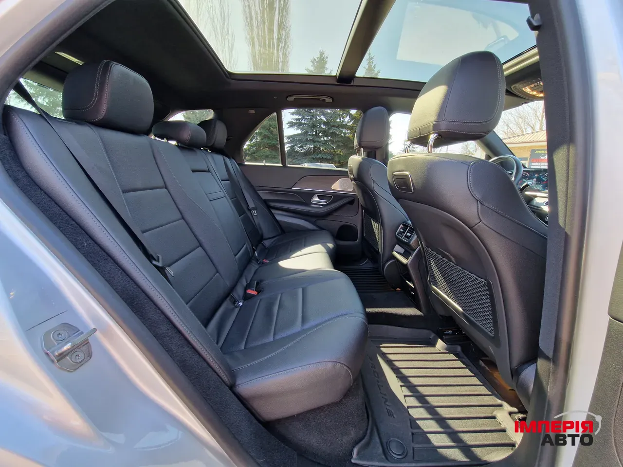 Mercedes-Benz GLE - фото 35
